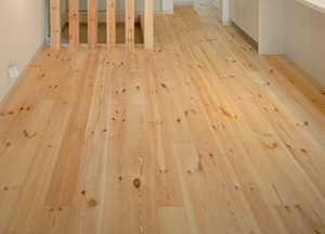 床・パイン材(無塗装)